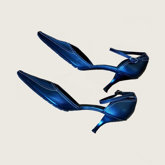 BCBG Heels - Picture 6 of 9